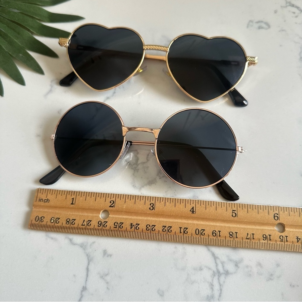 [2 Pairs] 3/$22🩶 Round & Heart Fashion Sunglasses Eyeglasses Black Women Gold - Picture 10 of 14